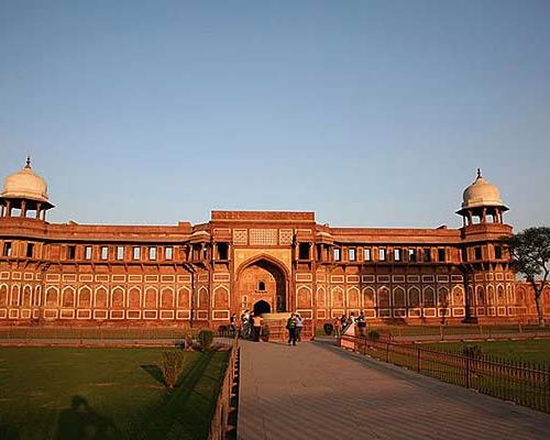 golden triangle train tour packages